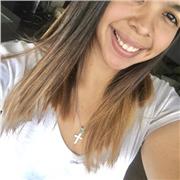 Clases a jóvenes y adultos en materias elementales como química, física y matemática